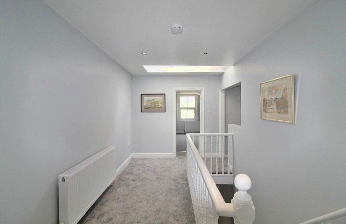 2 Bedroom Flat To Rent In Mulgrave Road, Croydon, Surrey, CR0