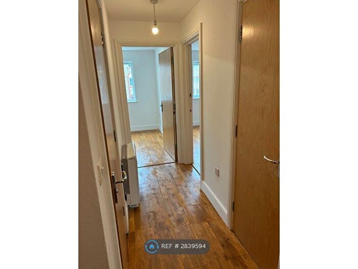 2 Bedroom Flat To Rent In Culpepper Close, London, N18