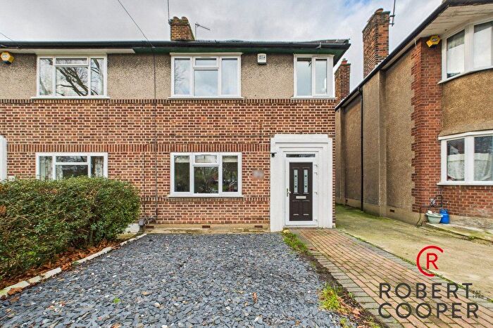 3 Bedroom Semi Detached House For Sale In Alexandra Avenue, Rayners Lane, HA2