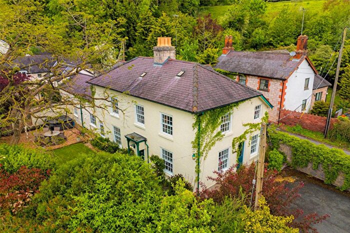 5 Bedroom Link Detached House For Sale In Llanfwrog, Ruthin, Denbighshire, LL15