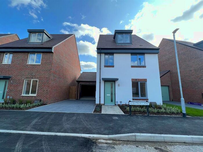 4 Bedroom Semi-Detached House To Rent In Albatros Lane, Weston Turville, HP22