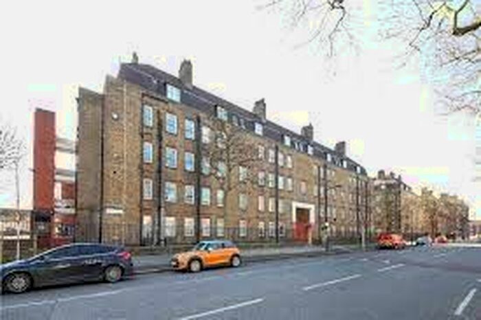 3 Bedroom Flat To Rent In Doddington Grove, Kennington, SE17