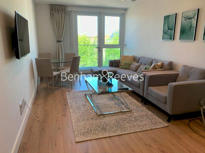 2 Bedroom Flat To Rent In Beaulieu House, Glenthorne Road, W6