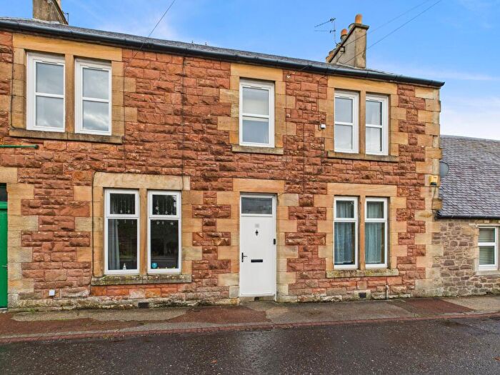 2 Bedroom Flat For Sale In Greenside Lane, Lanark, ML11