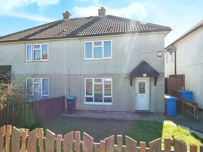 2 Bedroom Semi-Detached House To Rent In Lake Avenue, Mansfield, NG19