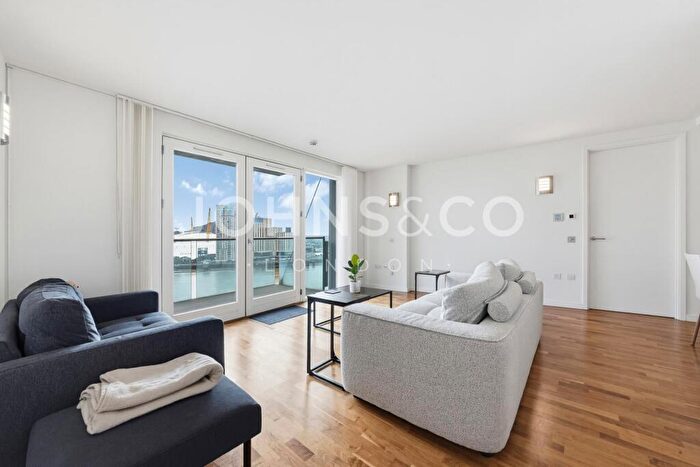 2 Bedroom Apartment For Sale In New Providence Wharf, Fairmont Avenue, E14