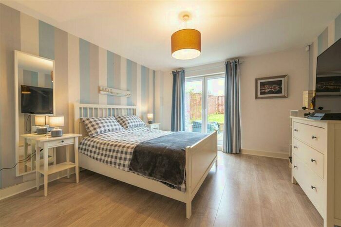 4 Bedroom Town House For Sale In Morven Drive, Clarkston, G76