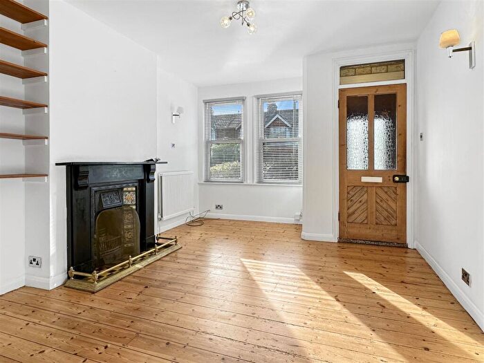 3 Bedroom Terraced House For Sale In Cherry Hinton Road, Cambridge, CB1
