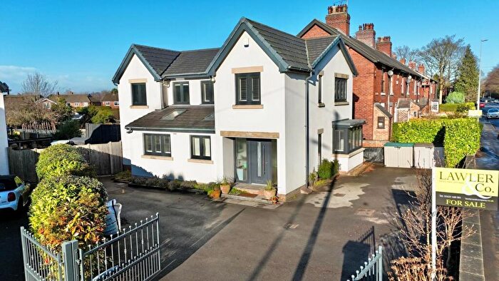 3 Bedroom Detached House For Sale In London Road North, Poynton, Stockport, Cheshire, SK12