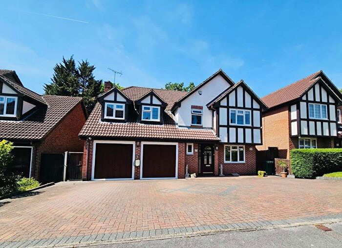 5 Bedroom Detached House For Sale In Priory Field Drive, Edgware, HA8