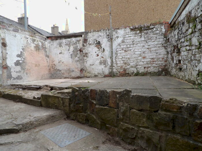 2 Bedroom End Of Terrace House To Rent In Victoria Street, Caernarfon, Gwynedd, LL55