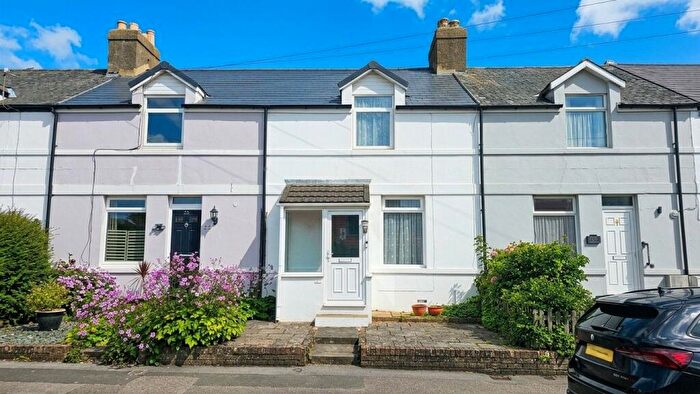 2 Bedroom Terraced House For Sale In Cross Road Walmer Deal, CT14
