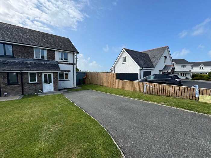 3 Bedroom Semi-Detached House To Rent In Maes Iwan, Ffosyffin, Aberaeron, SA46
