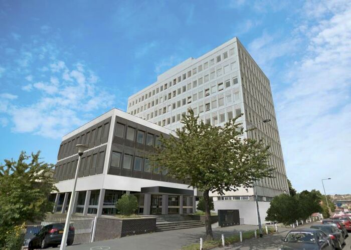 Studio To Rent In Colonnade Building, Sunbridge Road, Bradford, BD1