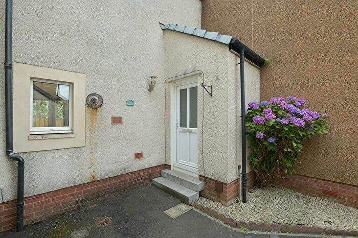 2 Bedroom Terraced House For Sale In South Gyle Mains, Edinburgh, EH12