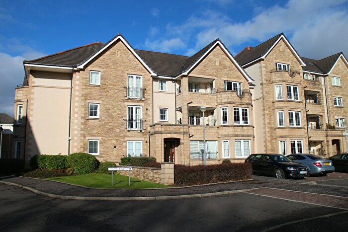 2 Bedroom Flat To Rent In Hamilton Park North, Hamilton, ML3