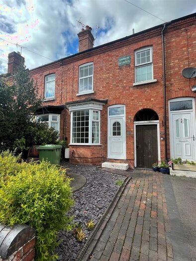 2 Bedroom Terraced House To Rent In Castle Road, Studley, B80