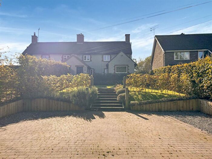 3 Bedroom Semi-Detached House For Sale In Old School Lane, Lighthorne, Warwick, CV35