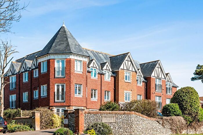 2 Bedroom Flat For Sale In Wilmington Road, Seaford, East Sussex, BN25