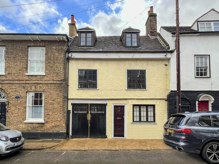 2 Bedroom Terraced House To Rent In West Street, Hertford, SG13