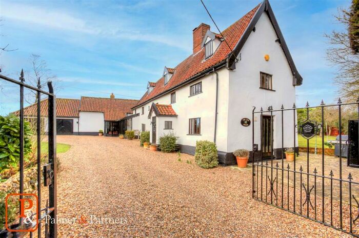 5 Bedroom Detached House For Sale In The Street, Tibenham, Norwich, Norfolk, NR16