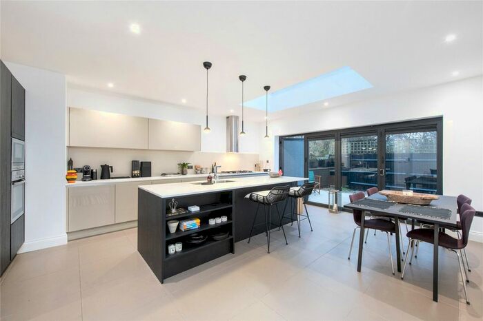 3 Bedroom Terraced House To Rent In Vernon Road, London, SW14