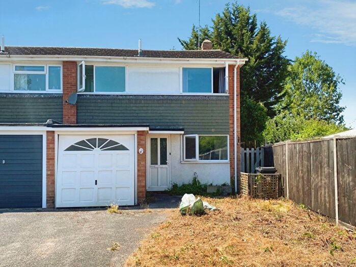 3 Bedroom Detached House For Sale In Bathurst Road, Winnersh, Wokingham, RG41