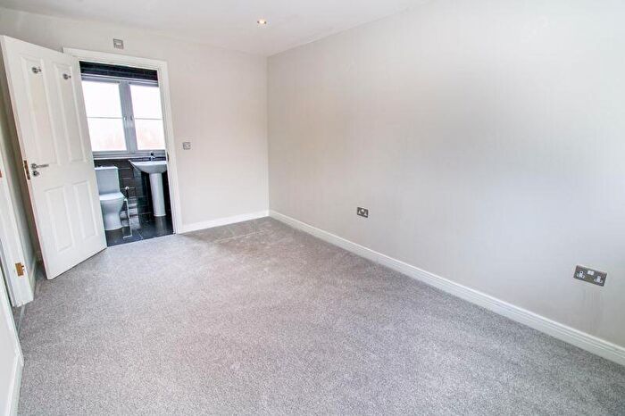 5 Bedroom Detached House For Sale In Potter Meadows, New Cardington, MK42