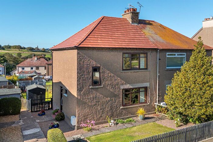 3 Bedroom Semi-Detached House For Sale In Gunsgreen Crescent, Eyemouth, TD14