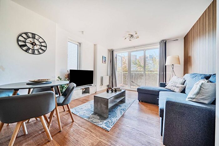 2 Bedroom Flat To Rent In Tarves Way, Greenwich, London, SE10