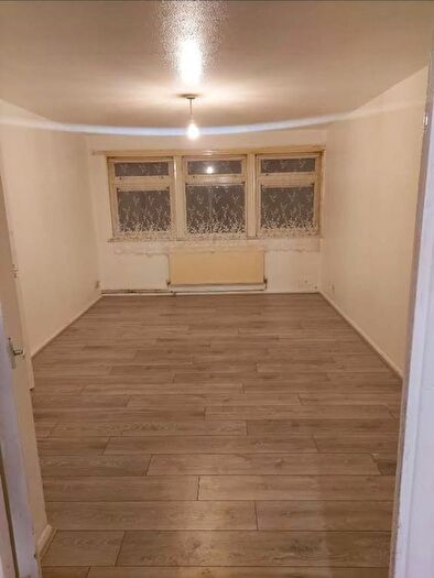 1 Bedroom End Of Terrace House To Rent In Arrow Close, Luton, LU3