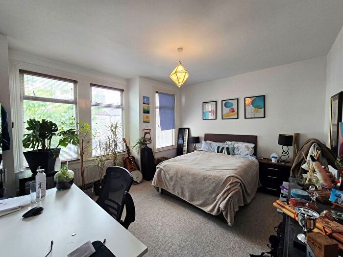 4 Bedroom Terraced House To Rent In Fairlight Road, Tooting, SW17