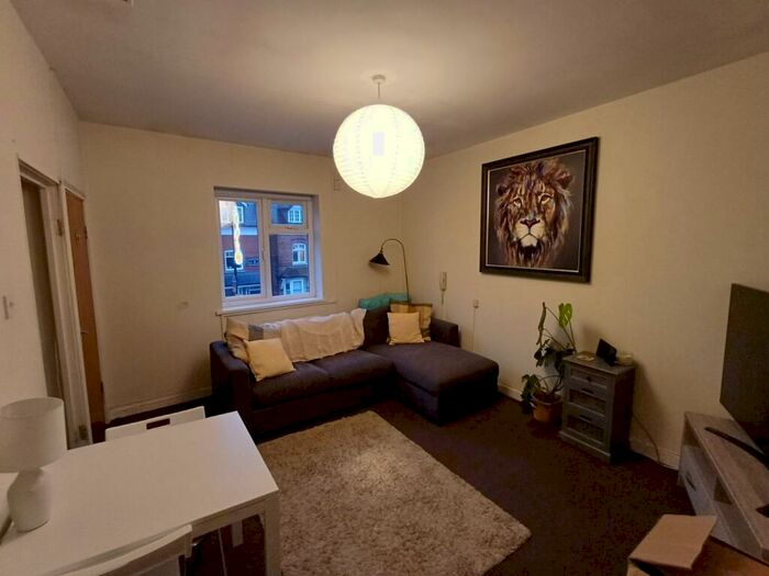 2 Bedroom Flat To Rent In Walsall Road, Sutton Coldfield, B74