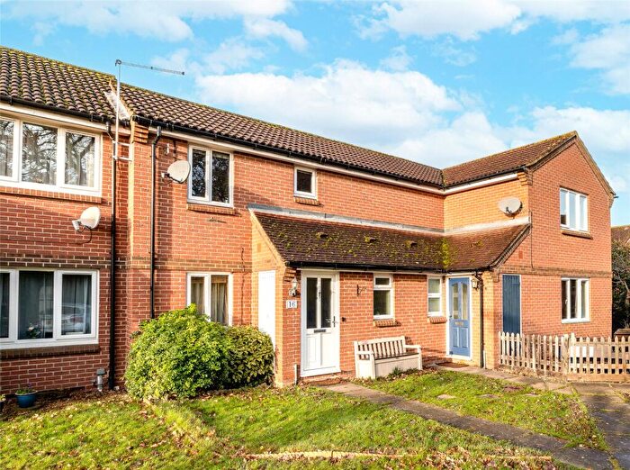 3 Bedroom Terraced House For Sale In Weavercroft, Didcot, Oxfordshire, OX11