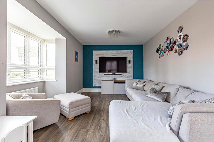 3 Bedroom Detached House For Sale In Merton Road, Frenchay, Bristol, Gloucestershire, BS16