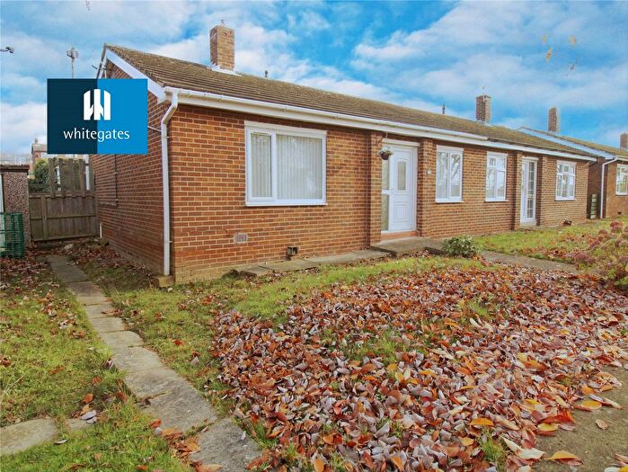 2 Bedroom Bungalow To Rent In Ash Grove, South Elmsall, Pontefract, West Yorkshire, WF9