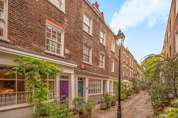 3 Bedroom Terraced House To Rent In Colville Place, Fitzrovia, W1T