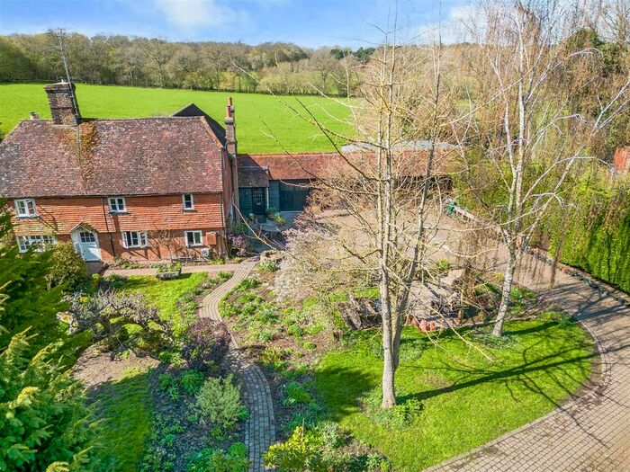 5 Bedroom Semi-Detached House For Sale In Tonbridge Road, Shipbourne, Tonbridge, TN11