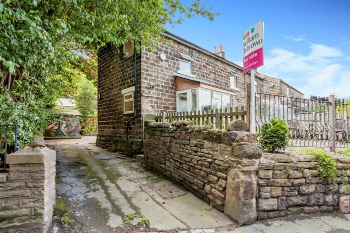 1 Bedroom Property For Sale In Barnsley Road, Newmillerdam, Wakefield, WF2