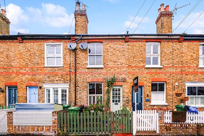 2 Bedroom Terraced House For Sale In Alexandra Road, Thames Ditton, KT7