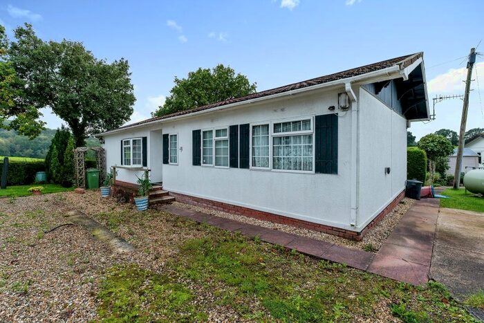 3 Bedroom Park Home For Sale In Sunny Haven Park, Llandrindod Wells, LD1