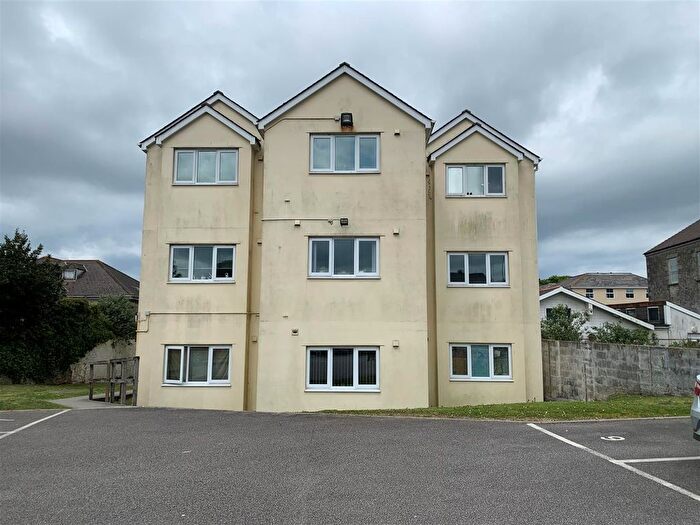1 Bedroom Flat For Sale In Breaview Park Lane, Pool, Redruth, TR15