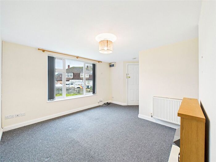 1 Bedroom Flat For Sale In Riverland Drive, Bristol, BS13