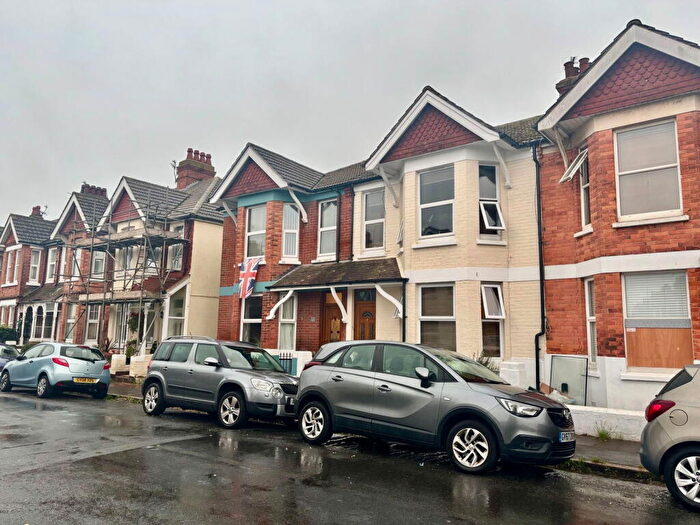 2 Bedroom Flat To Rent In Belmore Road, Eastbourne, BN22