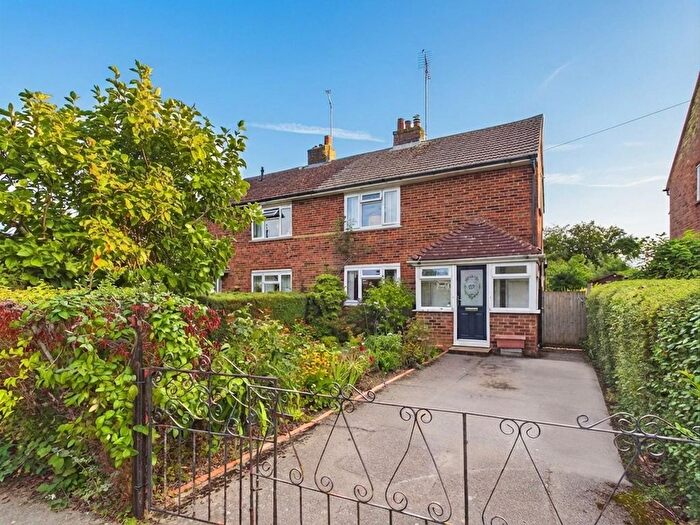 3 Bedroom Semi-detached House For Sale In Marshalls Land, St. Michaels, Tenterden, TN30