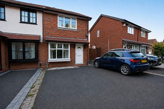 2 Bedroom House To Rent In Branthill Croft, Solihull, B91