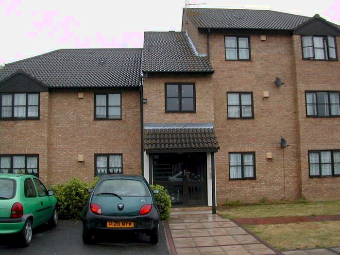 1 Bedroom Flat To Rent In Cooper Way, Cippenham, SL1