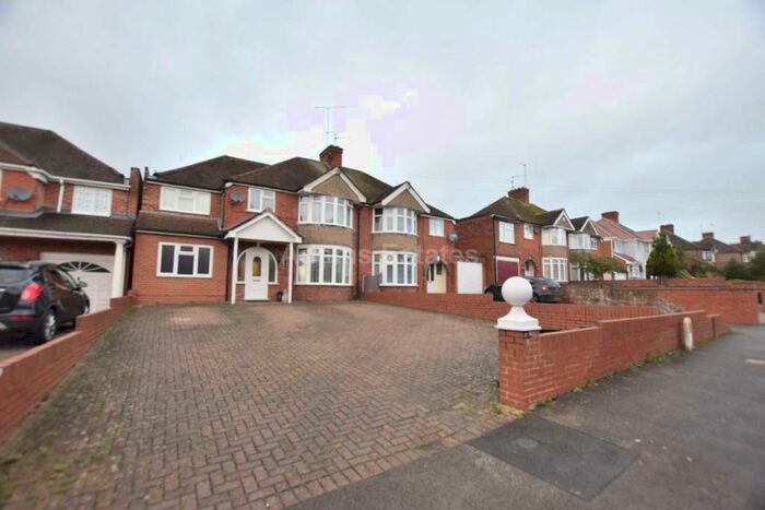 5 Bedroom Semi-Detached House To Rent In Culver Lane, Earley, RG6