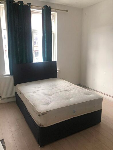2 Bedroom Flat To Rent In Bolton, BL1