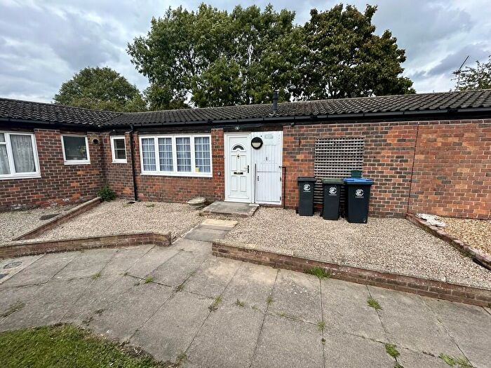1 Bedroom Terraced Bungalow For Sale In Willinghall Close, Waltham Abbey, EN9
